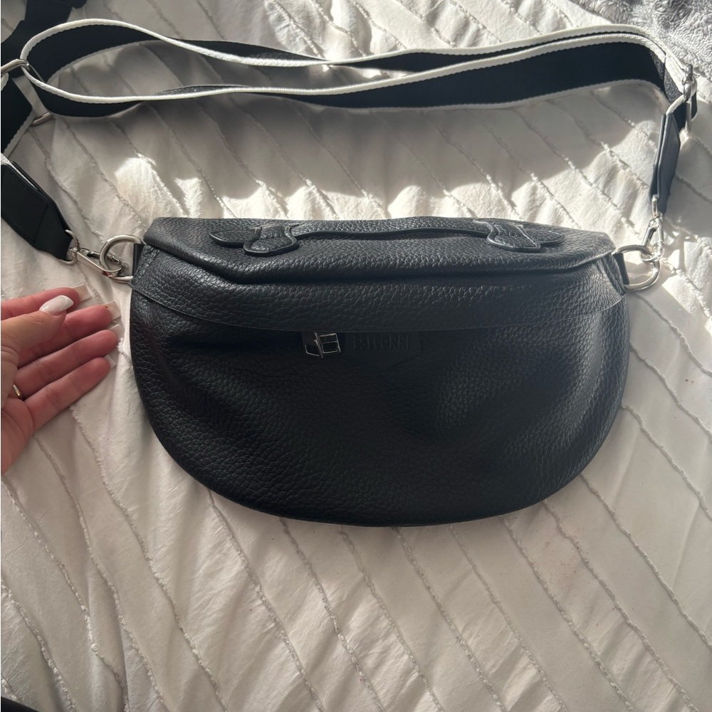 Stylish Black Leather Shoulder Bag
